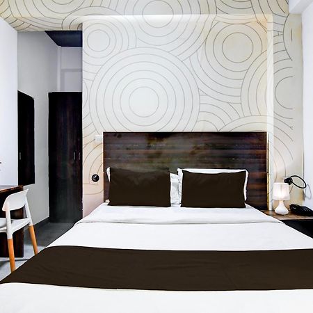 Super Townhouse Chandrasekharpur Bhubaneswar Exterior foto